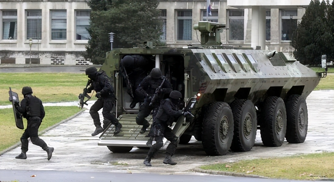 一位轉(zhuǎn)業(yè)后的特種兵，辦農(nóng)場種瓜菜，靠1個優(yōu)點，年賺200萬